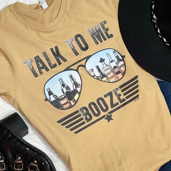 Talk to me Booze T-shirt/Small - Picture 3 of 5